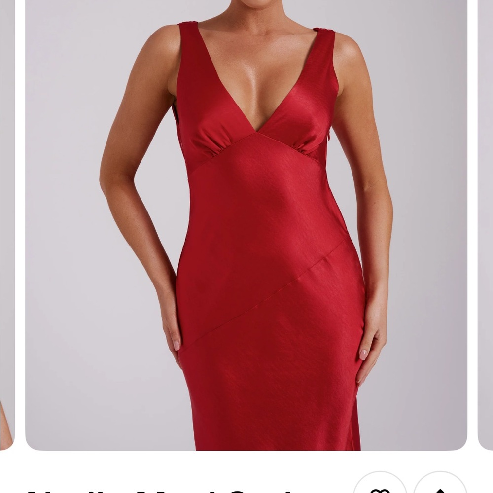 Nadia Maxi Satin
Dress With Back
Cowl - Red
